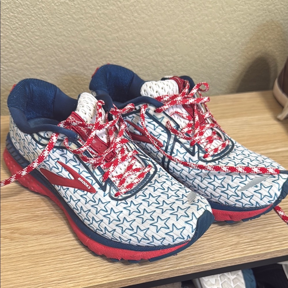 Brooks Patriotic Limited Edition